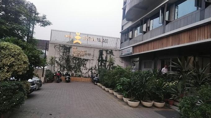 Hotel Crystal Palace Meerut Dış mekan fotoğraf